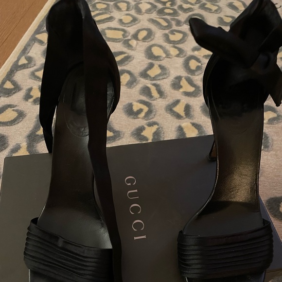 Gucci satin heels - Picture 2 of 7